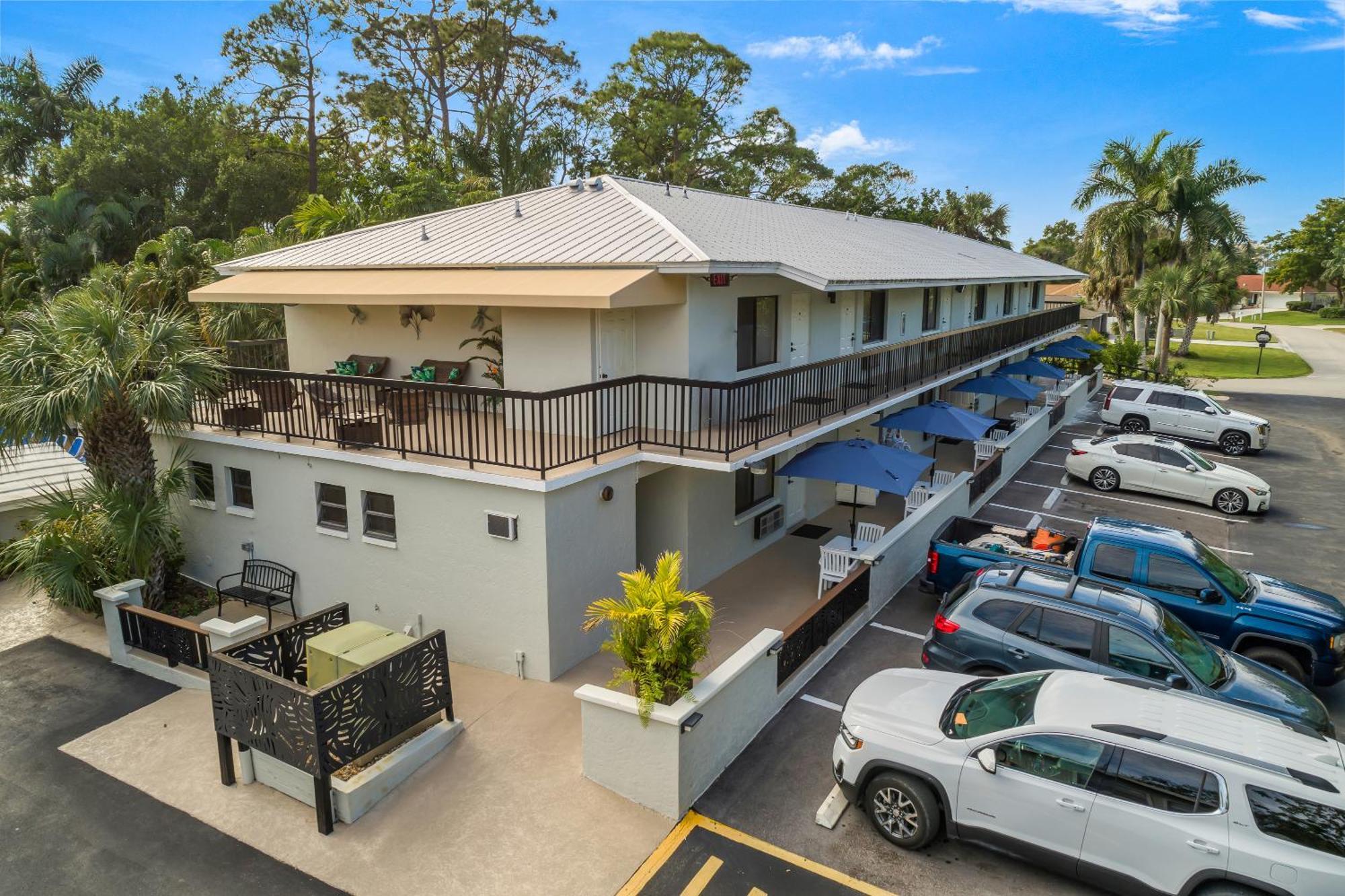 The Fairways Inn Of Naples Naples Park Exteriér fotografie